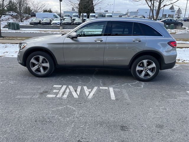 2022 Mercedes-Benz GLC 300