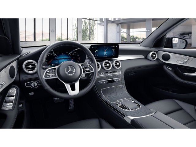 2022 Mercedes-Benz GLC 300