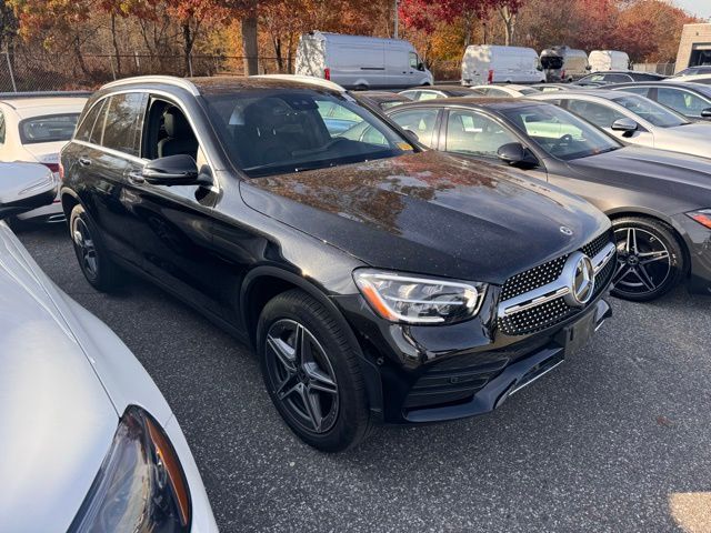 2022 Mercedes-Benz GLC 300