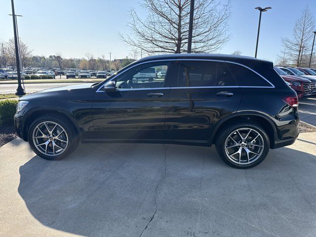 2022 Mercedes-Benz GLC 300
