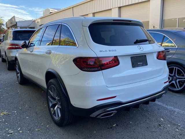 2022 Mercedes-Benz GLC 300