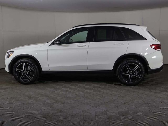 2022 Mercedes-Benz GLC 300