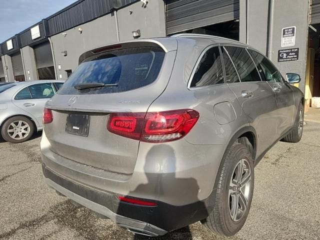 2022 Mercedes-Benz GLC 300