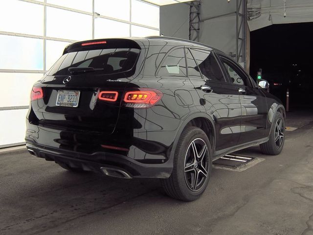 2022 Mercedes-Benz GLC 300