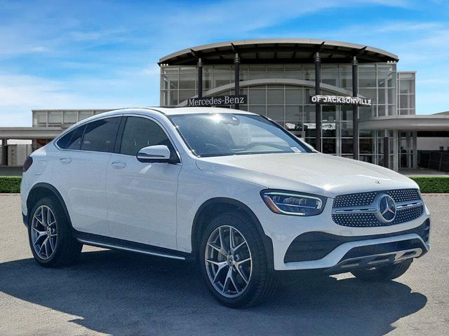 2022 Mercedes-Benz GLC 300