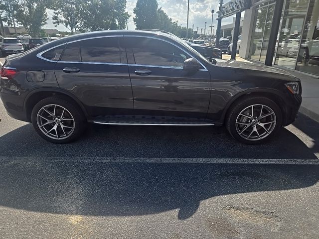 2022 Mercedes-Benz GLC 300