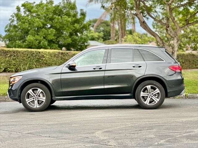 2022 Mercedes-Benz GLC 300