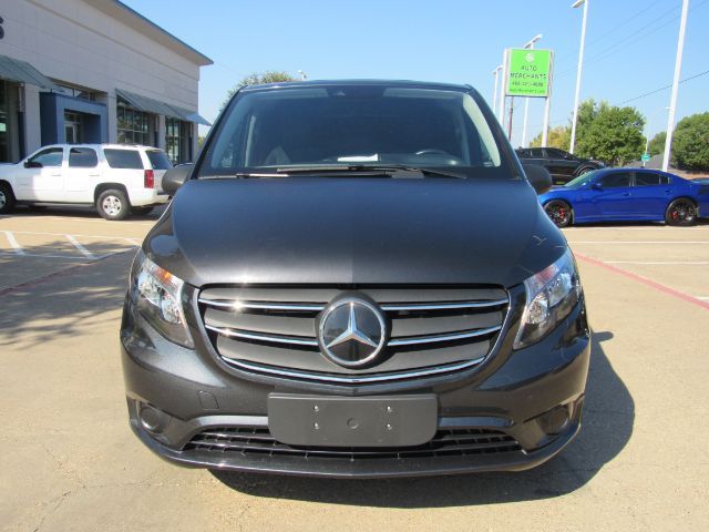 2022 Mercedes-Benz Metris Base