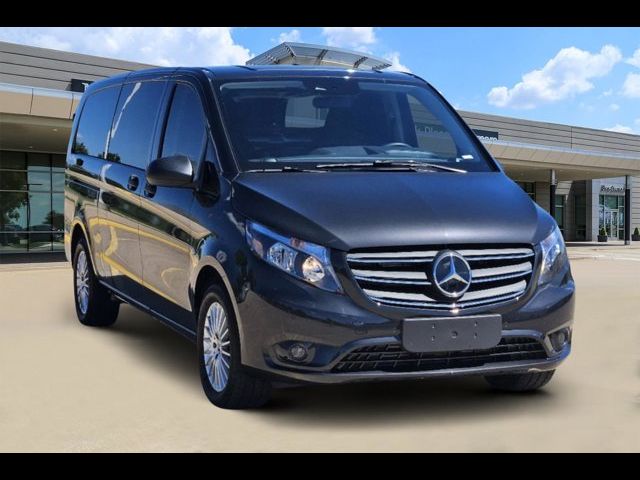 2022 Mercedes-Benz Metris Base