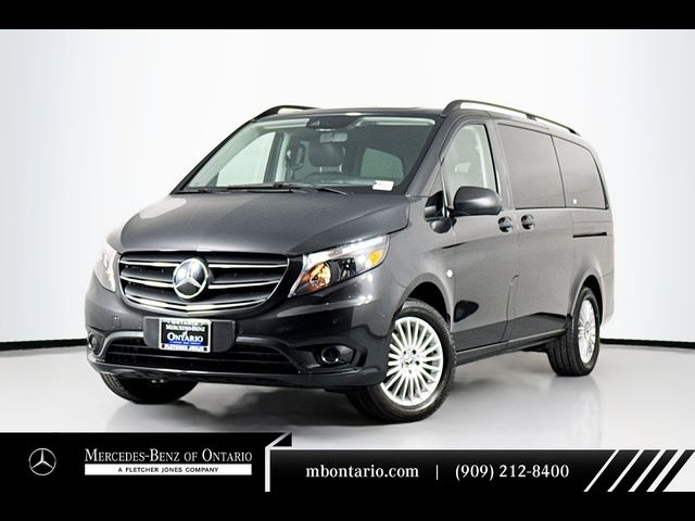 2022 Mercedes-Benz Metris Base