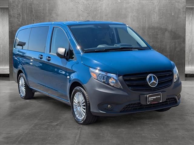 2022 Mercedes-Benz Metris Base