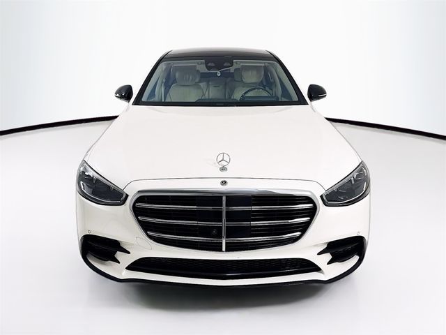 2022 Mercedes-Benz S-Class 580