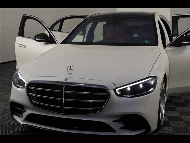 2022 Mercedes-Benz S-Class 580