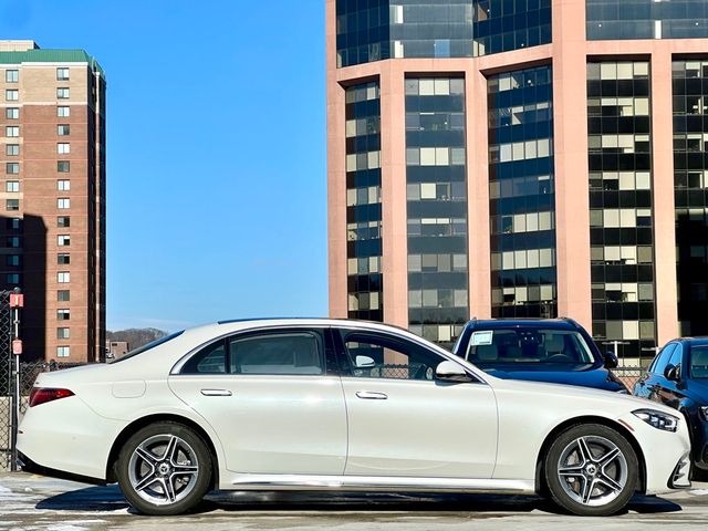 2022 Mercedes-Benz S-Class 580