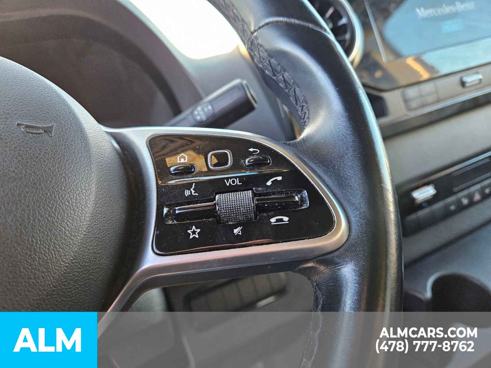 Vehicle image 15 of 24