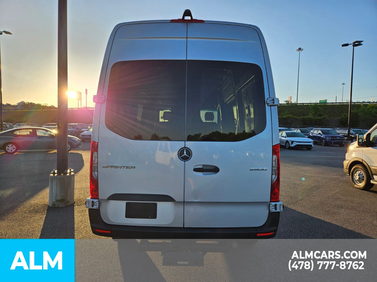 Vehicle image 20 of 24