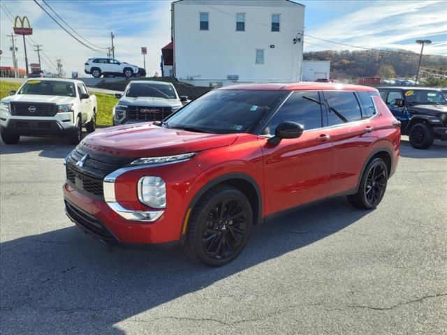 2022 Mitsubishi Outlander Black Edition