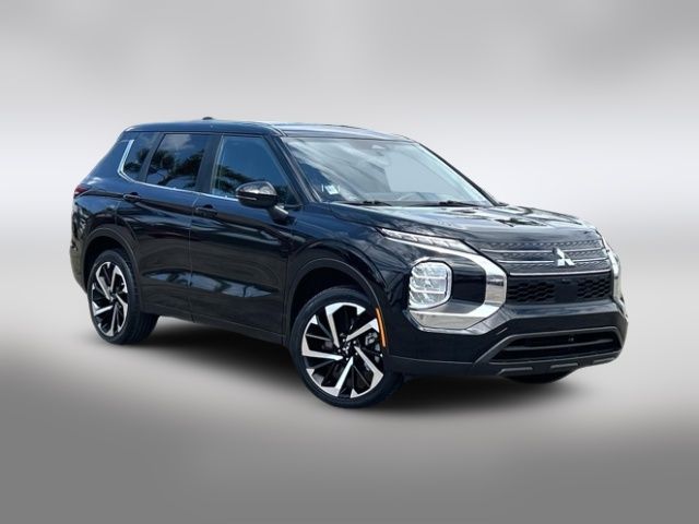 2022 Mitsubishi Outlander ES