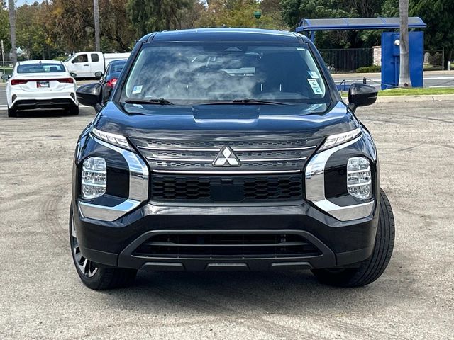 2022 Mitsubishi Outlander ES