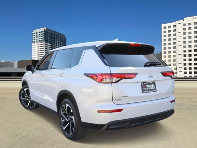 2022 Mitsubishi Outlander ES