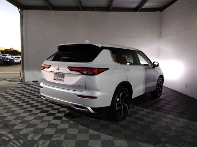 2022 Mitsubishi Outlander 