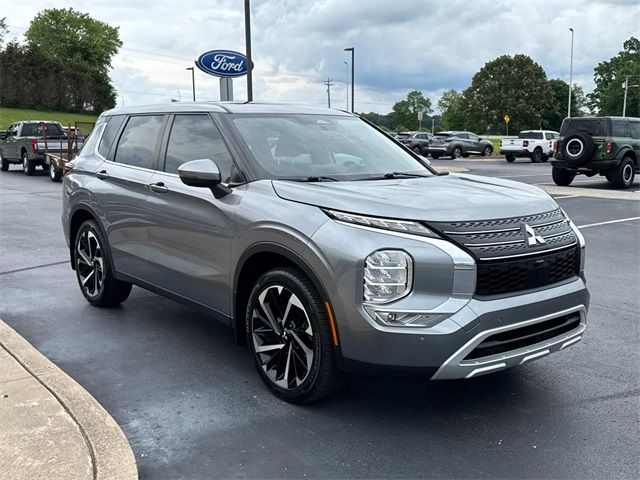 2022 Mitsubishi Outlander SE Launch Edition