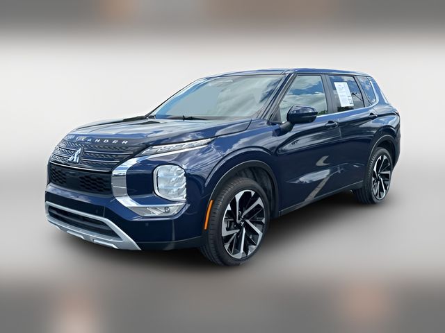 2022 Mitsubishi Outlander SE