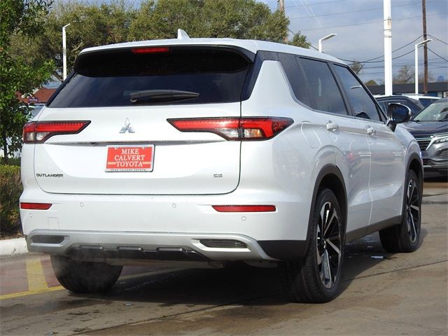 2022 Mitsubishi Outlander SE