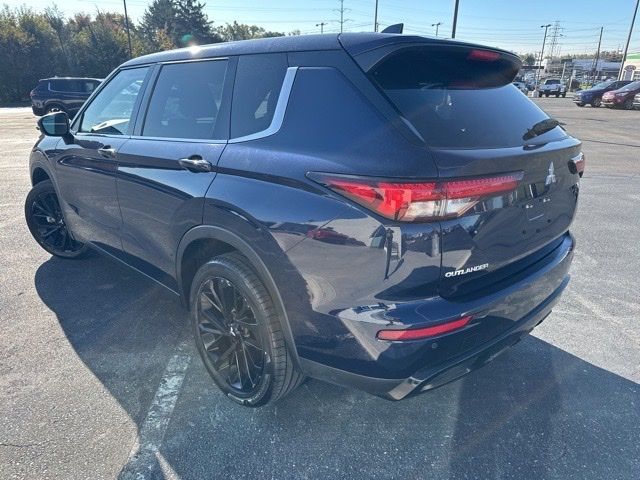 2022 Mitsubishi Outlander Black Edition