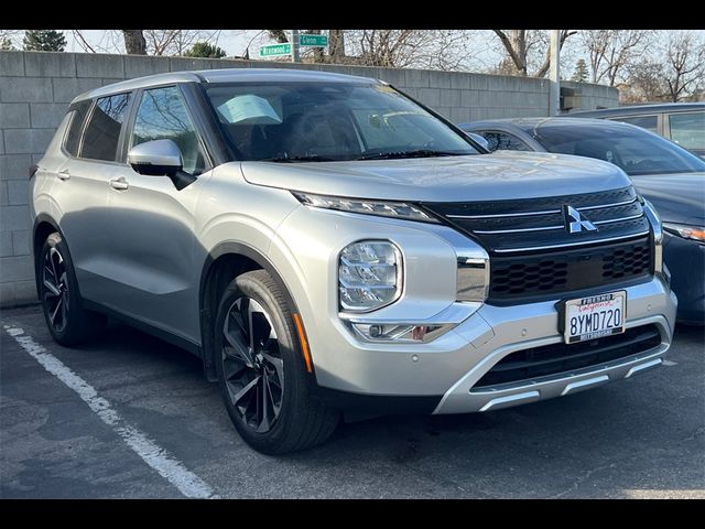 2022 Mitsubishi Outlander SE Launch Edition