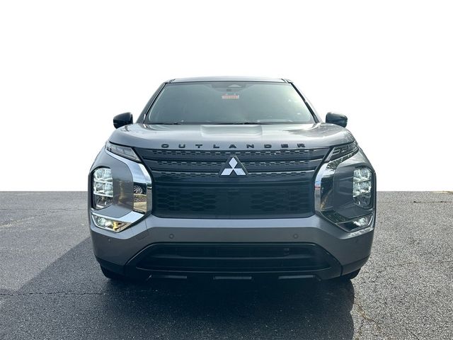 2022 Mitsubishi Outlander Black Edition