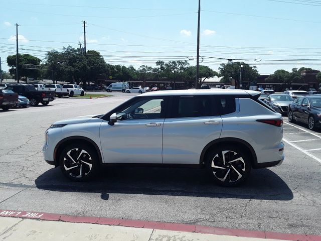 2022 Mitsubishi Outlander 