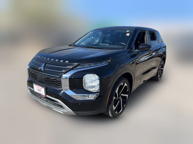 2022 Mitsubishi Outlander SE