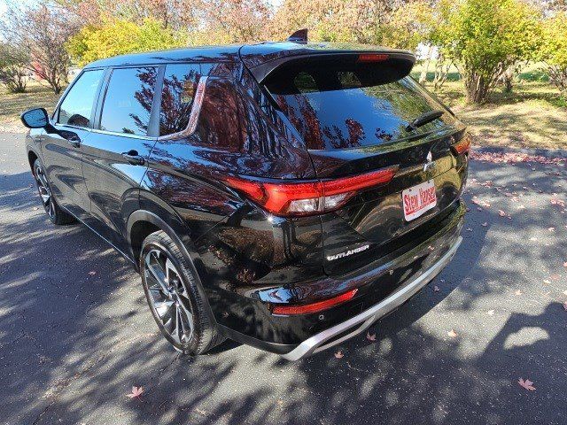 2022 Mitsubishi Outlander SE Launch Edition