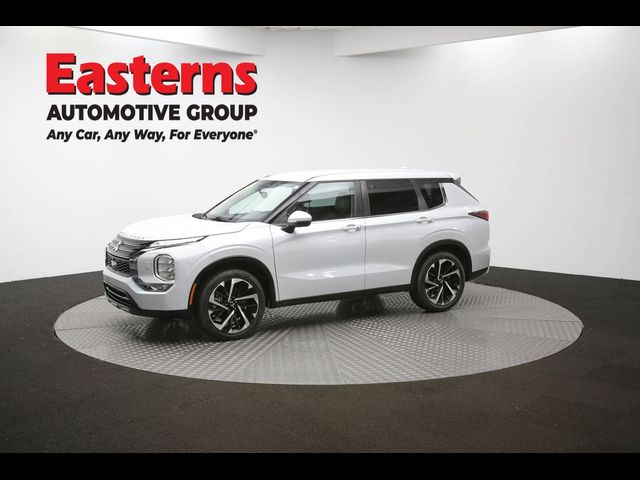 2022 Mitsubishi Outlander SE