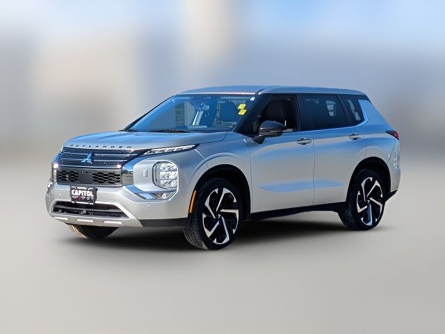 2022 Mitsubishi Outlander SE