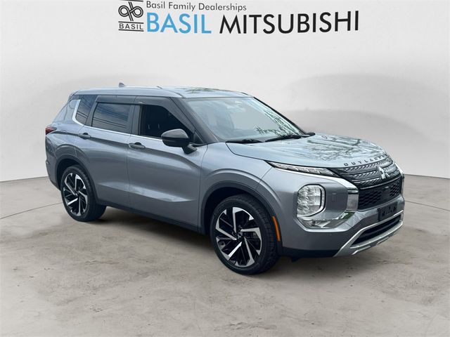 2022 Mitsubishi Outlander SE