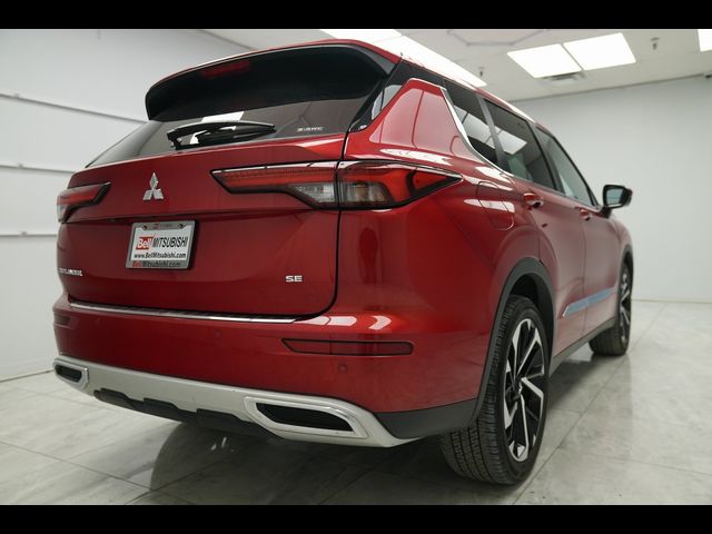 2022 Mitsubishi Outlander SE