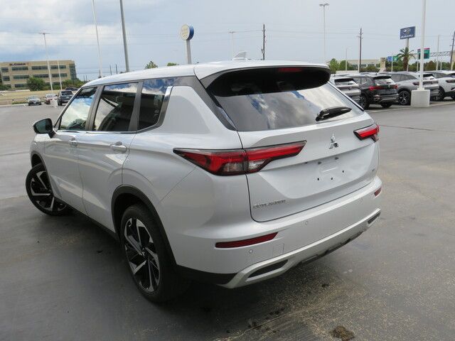 2022 Mitsubishi Outlander 