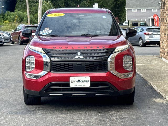2022 Mitsubishi Outlander Black Edition