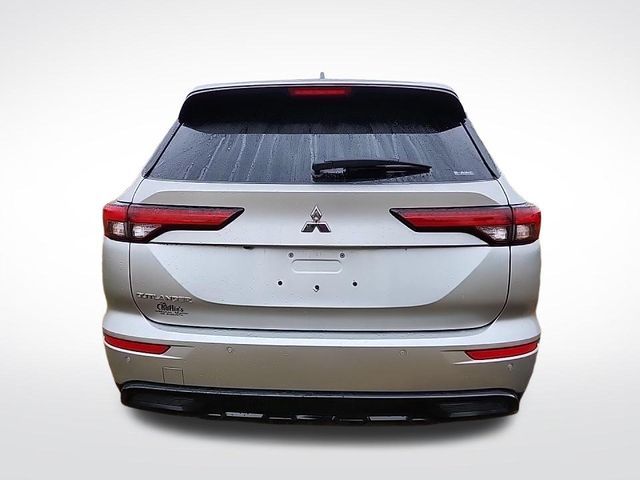 2022 Mitsubishi Outlander 