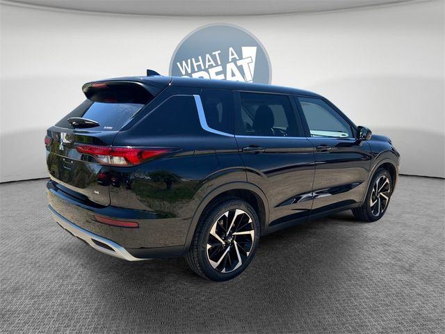 2022 Mitsubishi Outlander 