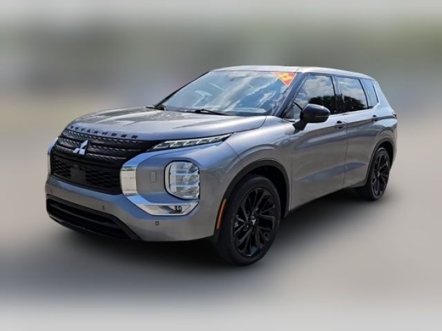 2022 Mitsubishi Outlander Black Edition
