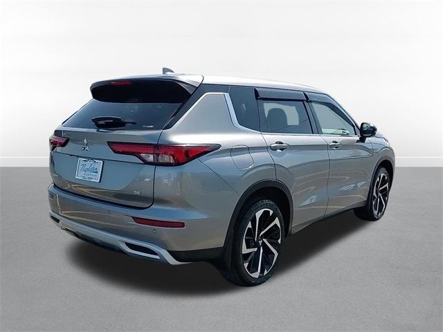 2022 Mitsubishi Outlander SE