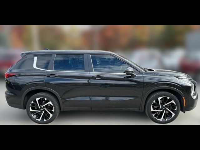 2022 Mitsubishi Outlander 