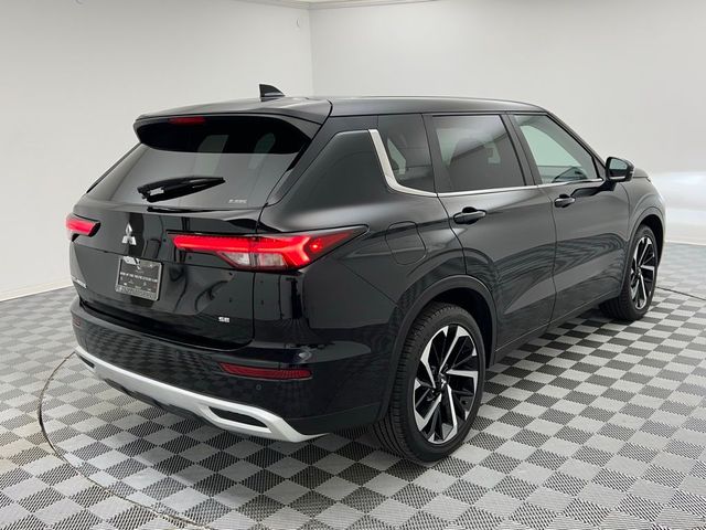 2022 Mitsubishi Outlander SE