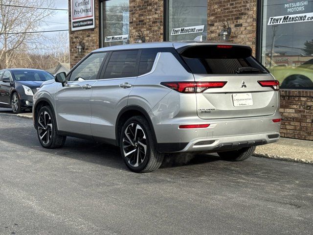 2022 Mitsubishi Outlander SE