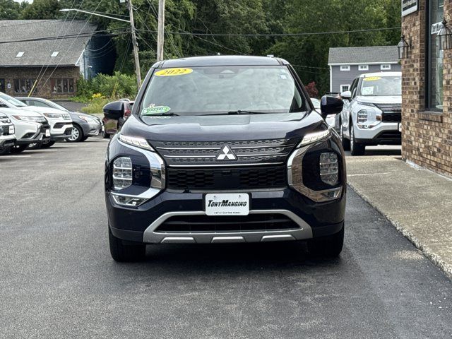 2022 Mitsubishi Outlander SE