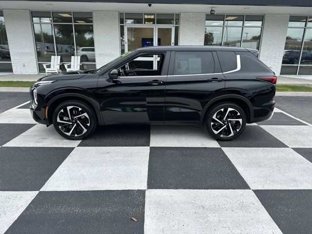 2022 Mitsubishi Outlander SE