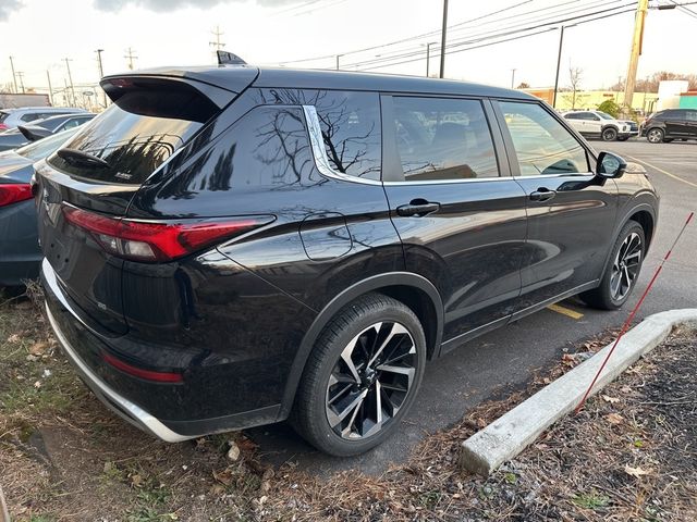 2022 Mitsubishi Outlander 